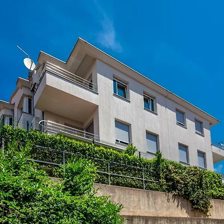 Bok Apartment
